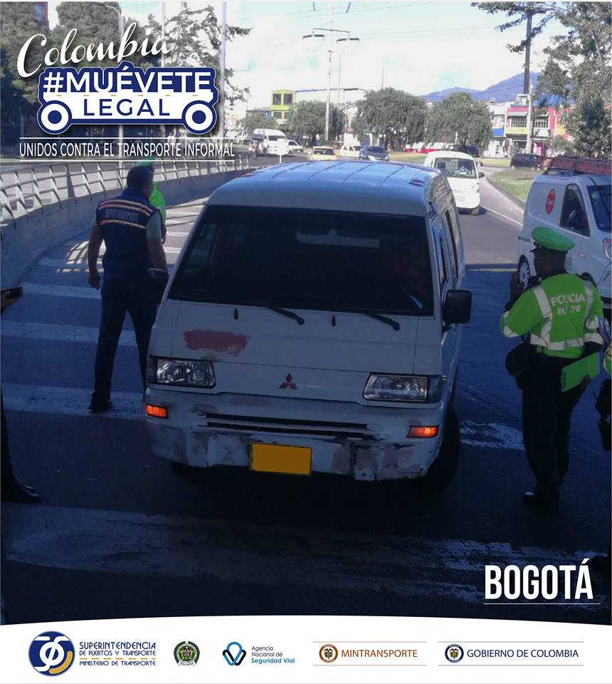 COOMOTORC's tweet photo. #Coomotor @Supertransporte : Este #Ilegario fue inmovilizado en #Bogotá por las malas condiciones de su vehículo y por NO portar el extracto de contrato. ¡Colombia, #MuéveteLegal! ➜ https://t.co/zMruZVRZuP https://t.co/RDQHoDjfrc