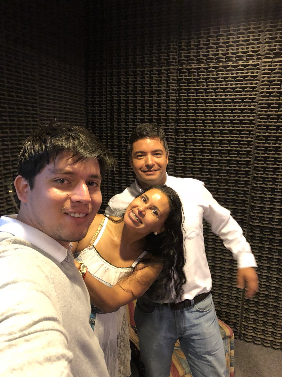 radiocondell's tweet photo. Buenos dias comenzamos esta nueva semana en el "Matinal de Curicó" junto al trío ganador de la mañana!! #RadioCondell #Curico https://t.co/9LqNz4KlPo