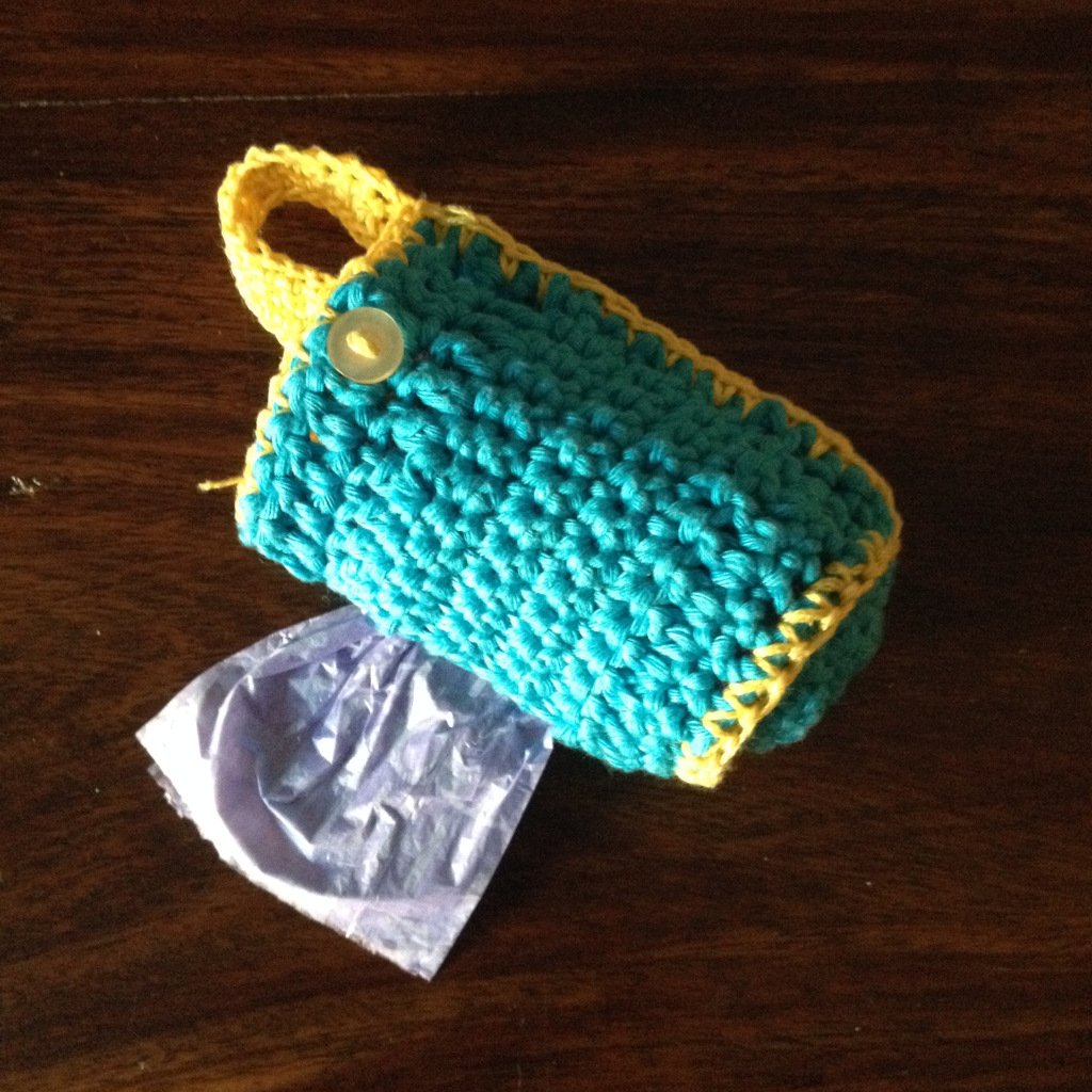 GiadaGiuppo's tweet photo. #uncinetto #handmade
Porta sacchetti igienici per #cani. Si possono agganciare al guinzaglio, con le chiavi.
Personalizzabili. https://t.co/jdj0tszVCe https://t.co/WiLqGHV9XU