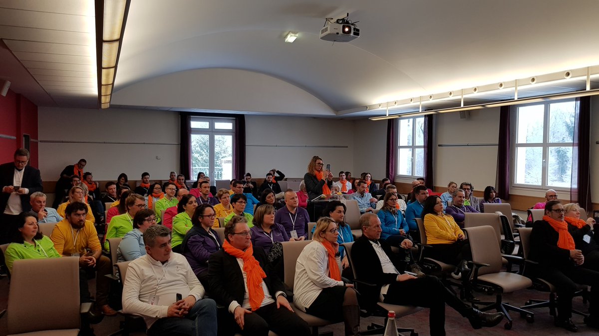 vlidou56's tweet photo. Qui sera l équipe #touslessouriresgdt gagnante à l' issue de ces 24h #hackathongdt @alcommault @LydieColin @CedGrosjean @GDT https://t.co/vGO4TT1uHR
