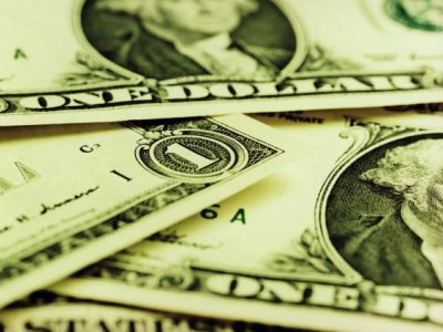 Truthdig's tweet photo. America’s lower-income earners are caught in an expensive, vicious cycle @BankofAmerica #incomeinequality #poverty https://t.co/NqjtJstZk1 https://t.co/6oh031Pgyb