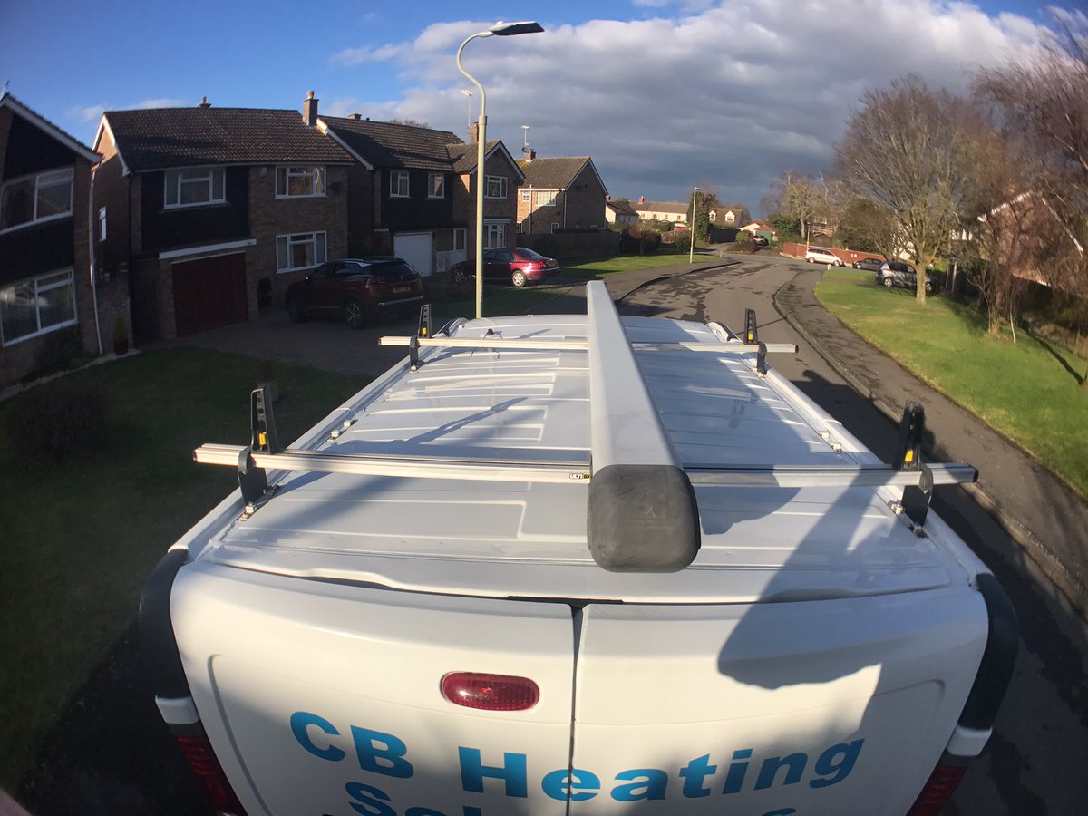 MotorSplash_'s tweet image. Sunday was spend valeting this Vauxhall vivaro 6 hrs down and the van looks completely different!  #valeting #Gloucester #Vauxhall