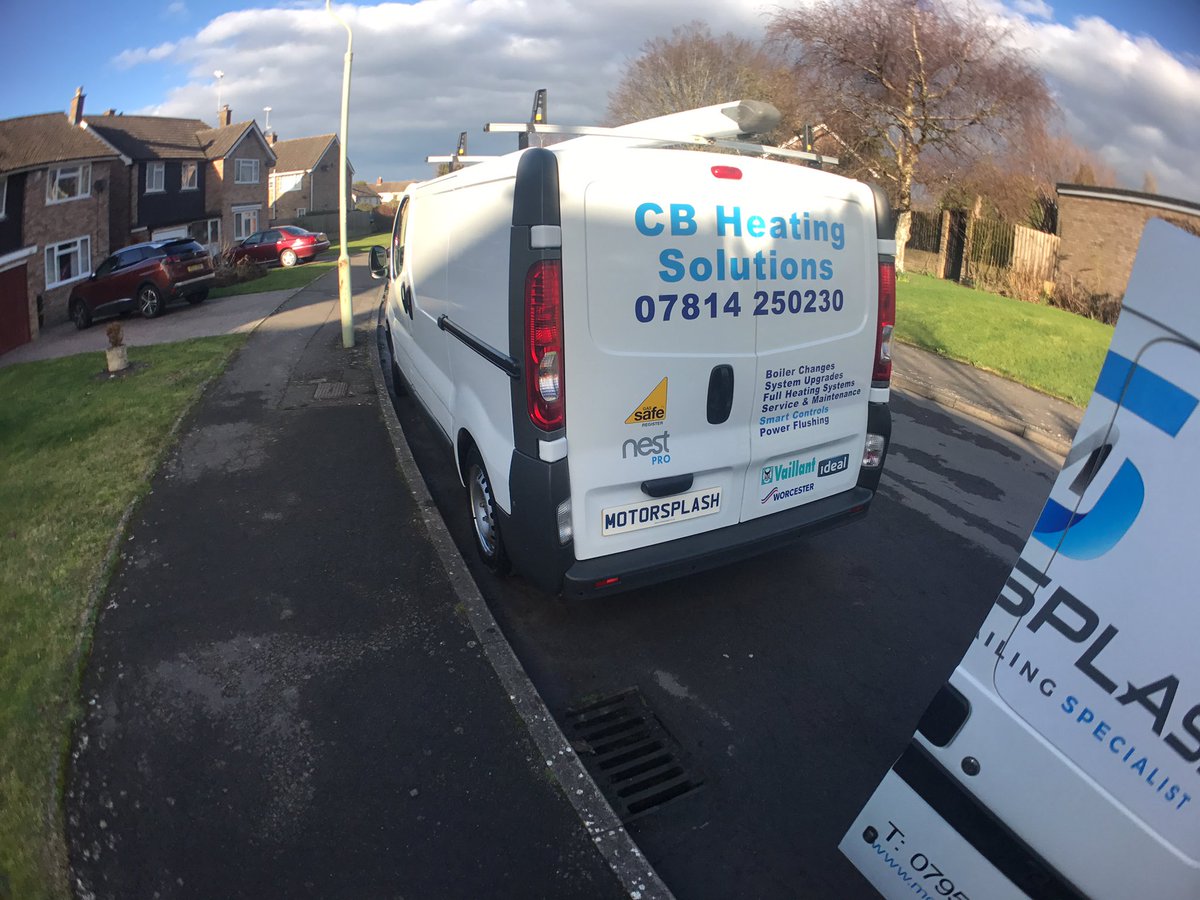 MotorSplash_'s tweet image. Sunday was spend valeting this Vauxhall vivaro 6 hrs down and the van looks completely different!  #valeting #Gloucester #Vauxhall