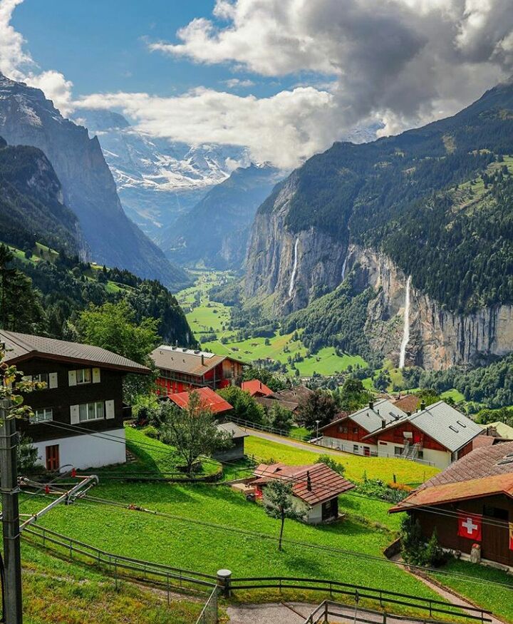 ontripworld's tweet photo. 📌Lauterbrunnen, Switzerland🌍
Photo by @sennarelax 📸
#OnTrip #OnTripWorld #Lauterbrunnen #Switzerland #VisitLauterbrunnen #VisitSwitzerland #MySwitzerland #Swiss #SwissLove https://t.co/NoDlI5KIRa