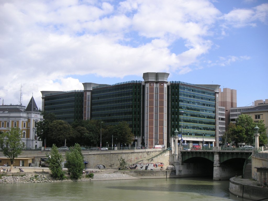 webtropy's tweet photo. #Austrian #NatCode API for #BMVIT https://t.co/BpNvYD9qmT https://t.co/akpKpptcaF