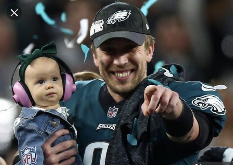 tbloomyyy's tweet photo. Go birds https://t.co/lgIXhHJnMn