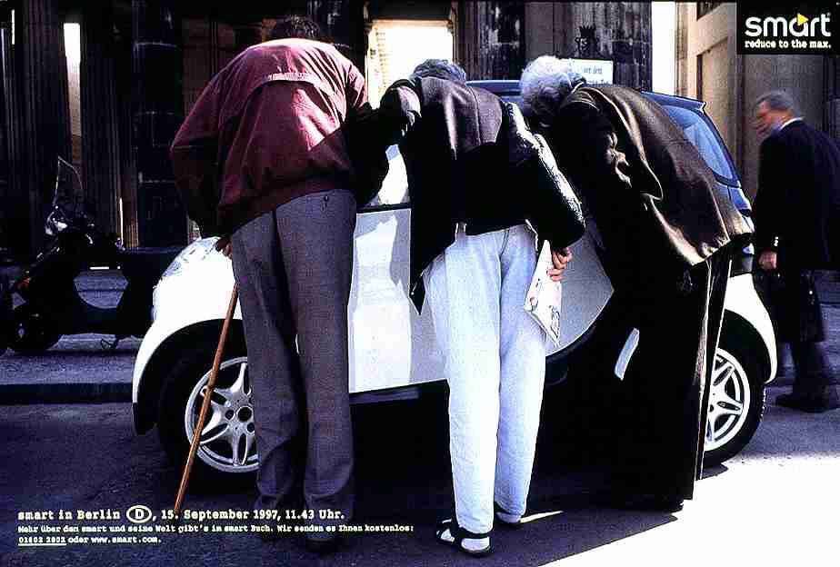 smartclubde's tweet photo. Zum 20. Geburtstag des #smart #fortwo starten wir hier einen Rückblick an genialer Werbung über unseren kleinen Stadtflitzer. #1997 startete #MCC #MicroCompactCar mit Printwerbung für das city-coupé #smartfortwo #20ysmart https://t.co/4EPzb973Fq