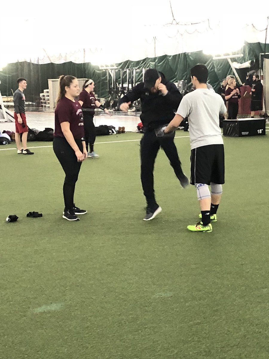 FPUSoftball_'s tweet photo. #bringingteamstogether https://t.co/IhCsrVIcWc