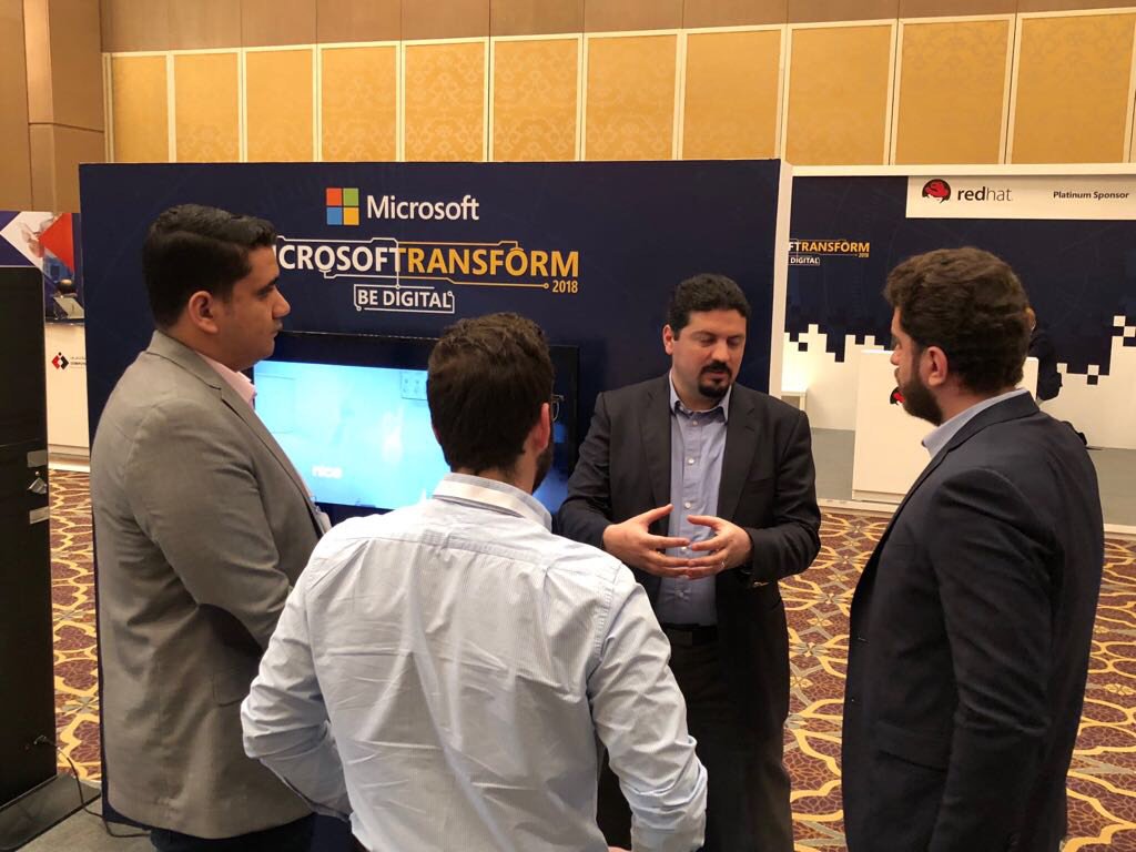 Microsoft_Saudi's tweet image. اهتمام كبير بالتعرف على احدث حلول مايكروسوفت في حدث #مايكروسوفت_ترانسفورم
#Microsoft_Transform
#يحدث_الآن