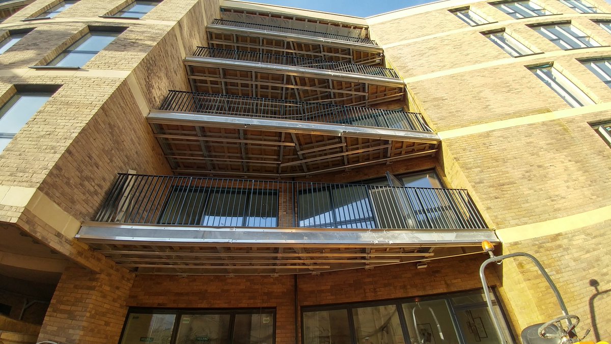 aca_studiosltd's tweet photo. #site visit to #Camberwell Road @HydeHousing #Purelake #Construction #siteprogress https://t.co/kcVt0XzgHr