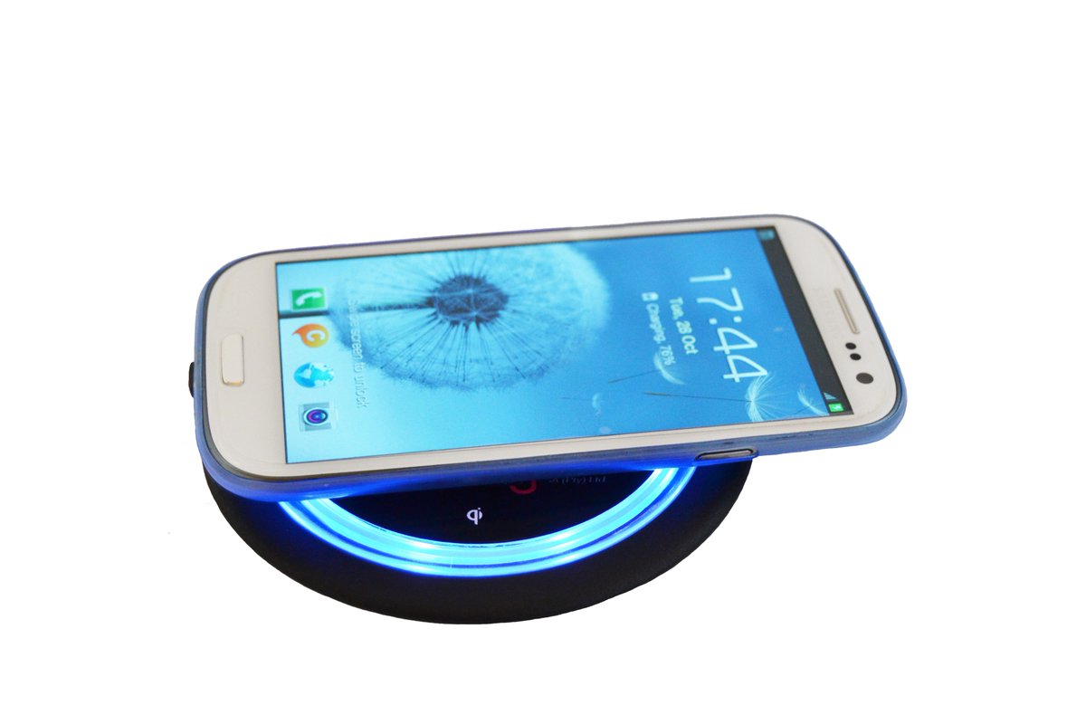 PowerLogicSA's tweet image. PLSA&apos;s wireless chargers sit virtually flush with the work surface. This allows for easy access to charge your mobile device and gets rid of messy mobile power cables that clutter the work space.
bit.ly/2nMncHp
#WirelessCharger
#PowerLogicSA
#FutureTechnology
#Innovative