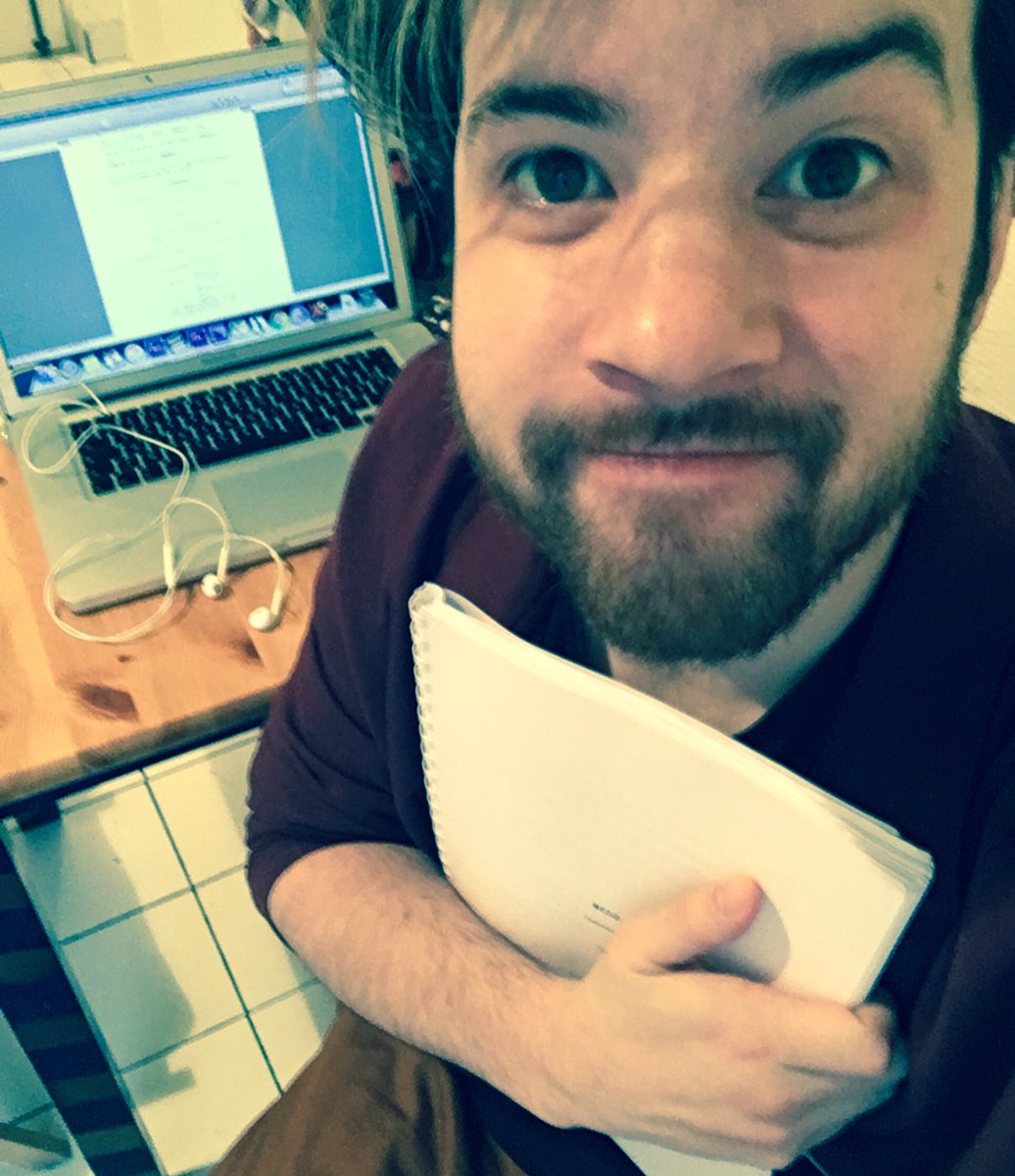 Raph_Descraques's tweet photo. Nouveau Script ! Enfin terminé un des scenario qui me tient le plus à cœur ! Celui-là... Je vais le faire ! ❤️ https://t.co/HkWb9NZE1E