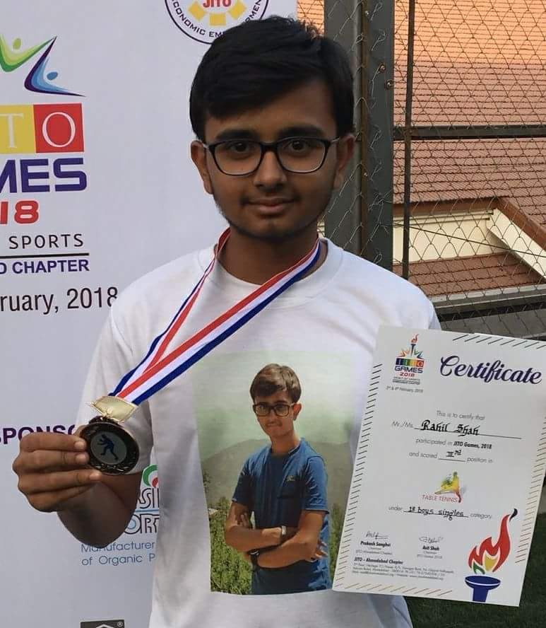 topspinreport's tweet photo. RT @racquetacademy: Table Tennis - RahilShah won the Bronze medal in JITO Games 2018 in Under 18 boys singles.
The academy congratulates Rahil for the achievement.
#playlikeapro #tabletennis #rahilshah #jito2018 https://t.co/78TO1WO0v2