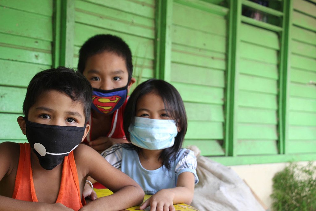 WorldVision's tweet photo. As the Mayon Volcano eruption continues, we're helping families forced to evacuate their homes. We've provided sleeping mats, blankets, mosquito nets, toothbrushes and more. Some families have been at evacuation centres for more than 2 weeks #MayonVolcano #MayonEruption https://t.co/cEvMqTid1N