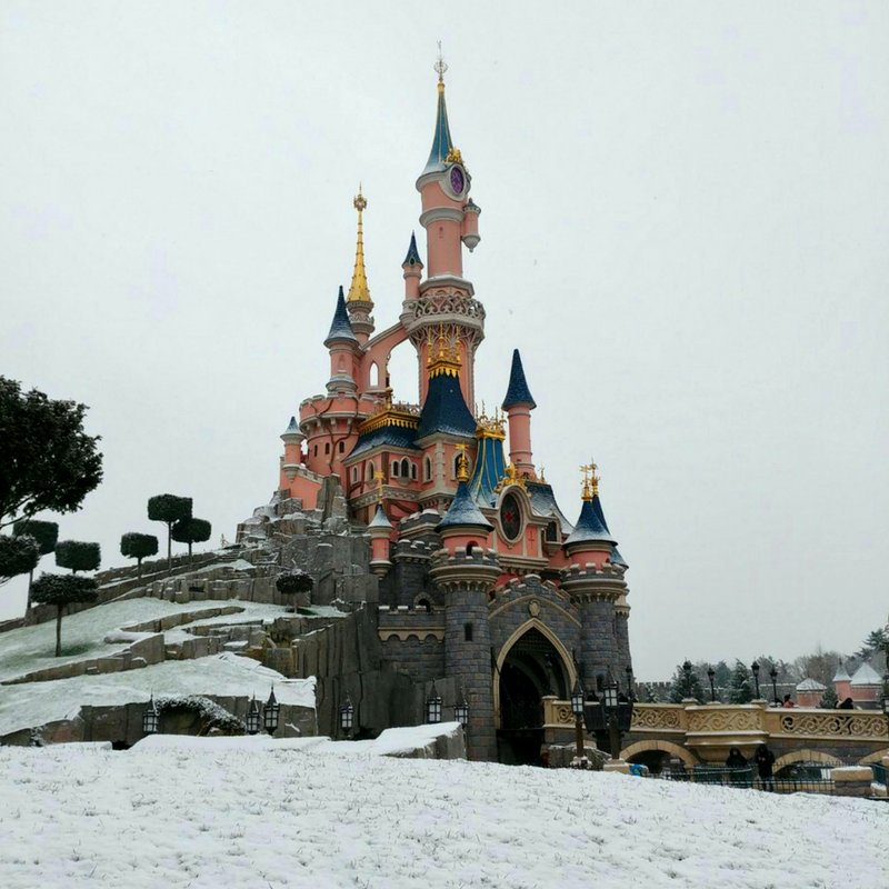 Disneyland Paris EN on Twitter "Let it snow, let it snow... let it