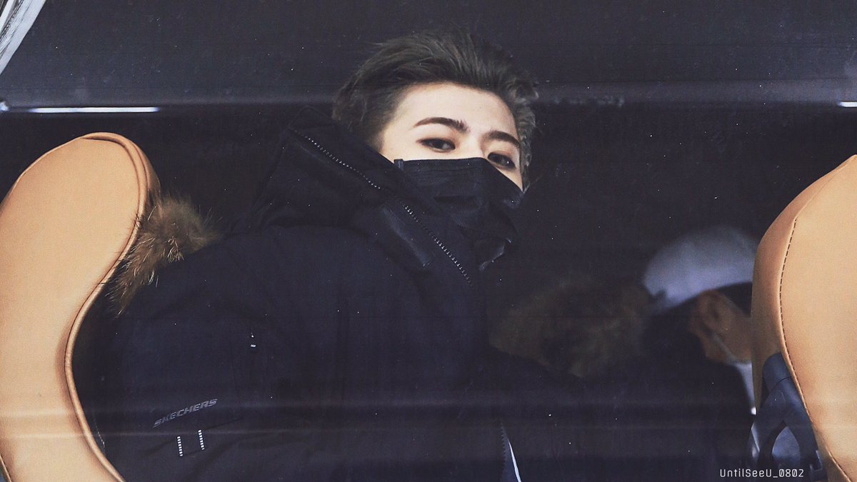 UntilSeeU_0802's tweet photo. 180108 CSX🛬HD/4P

#偶像练习生 #蔡徐坤 #caixukun #idolproducer https://t.co/SdbG2kpjgB