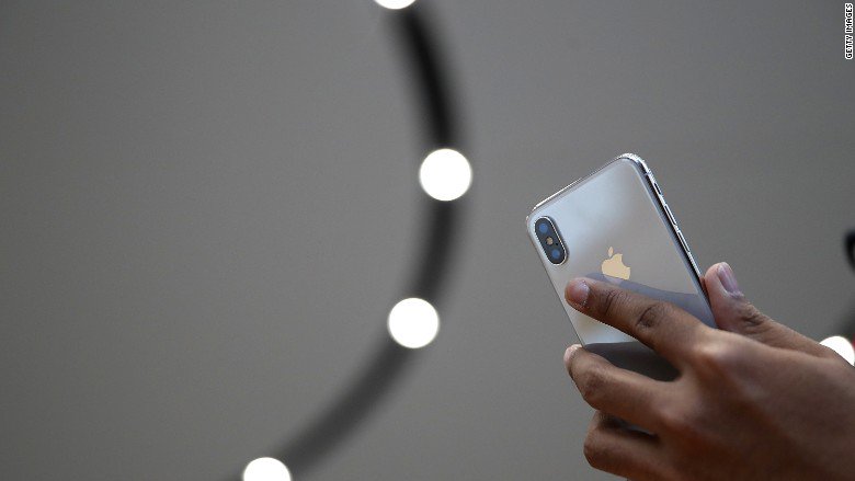 CNN's tweet photo. An iPhone X will now cost you $1,700 in India https://t.co/J5zw3eDA6e https://t.co/aPAjJArtYS