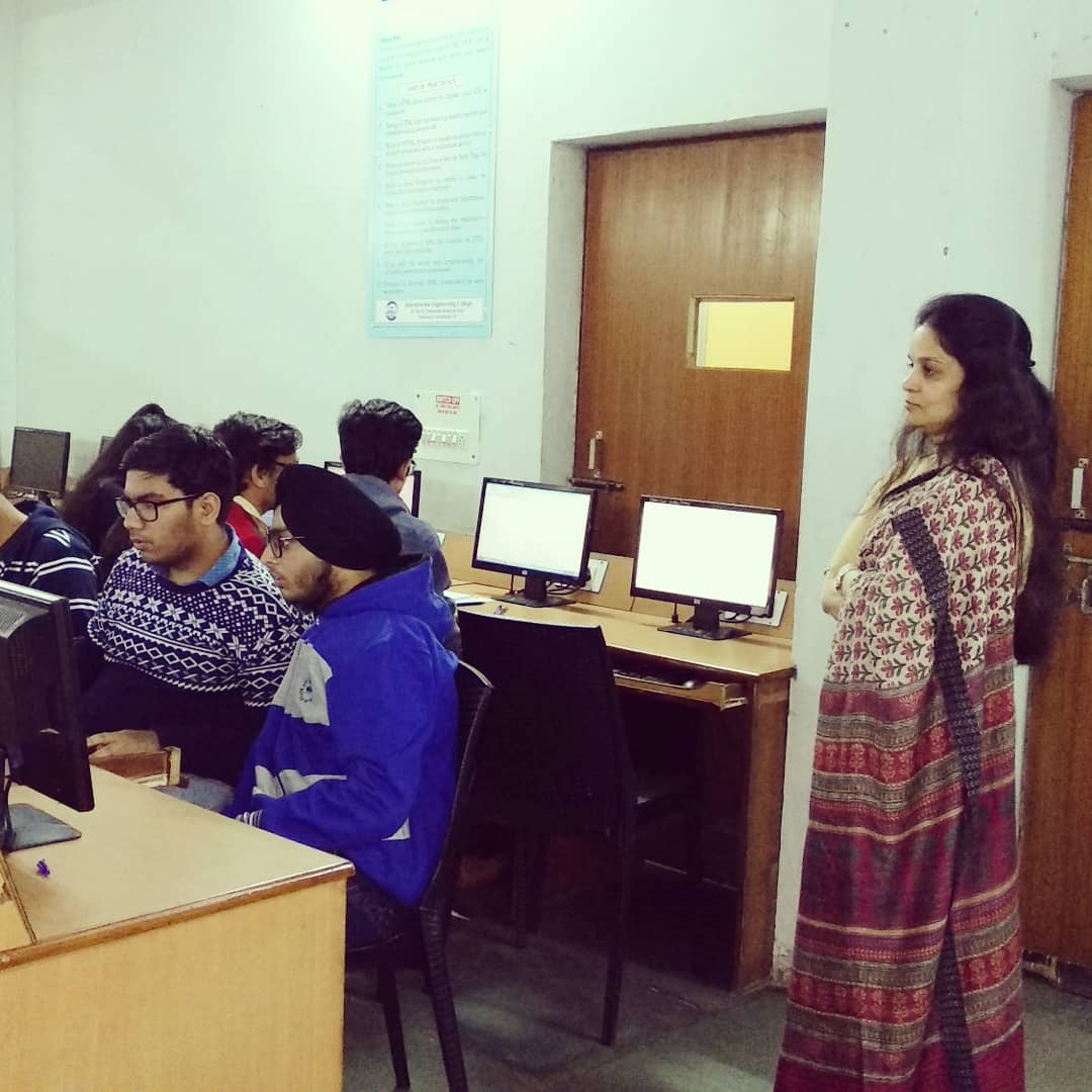 ipectrinity's tweet photo. Event Pics:
Trinity Code Storm

Held on 2nd Feb, 2018
#ipec #trinity #ipectrinity https://t.co/O6re3y5YxG