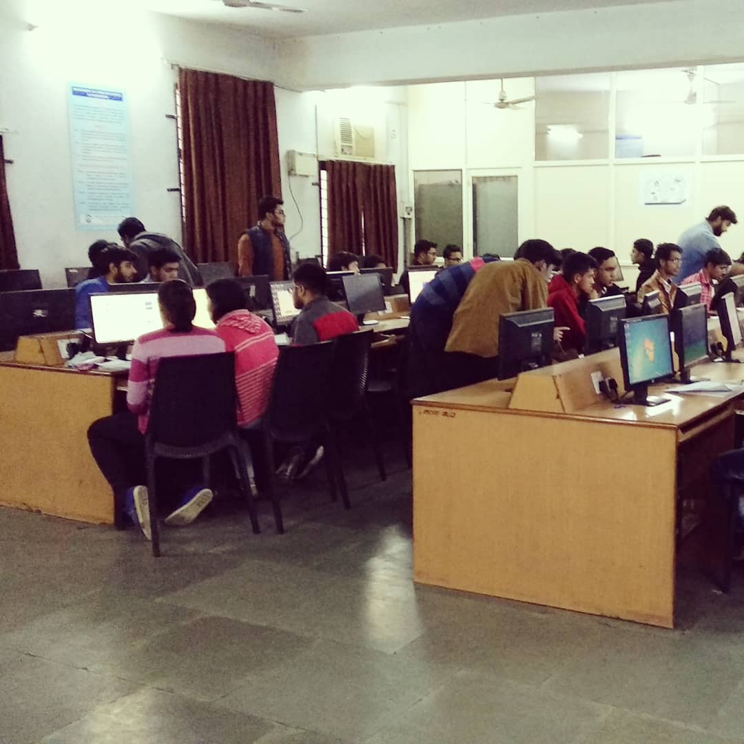 ipectrinity's tweet photo. Event Pics:
Trinity Code Storm

Held on 2nd Feb, 2018
#ipec #trinity #ipectrinity https://t.co/O6re3y5YxG