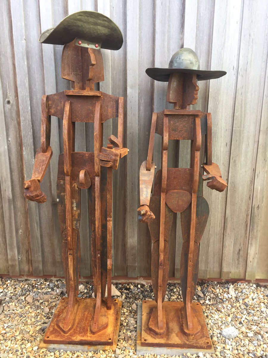 ronkingstudio's tweet photo. Bandits on the lookout after arriving at the studio this weekend.  #cortensteel #sculpture #lampiao #mariabonita #art https://t.co/hVgvb3B4Gb