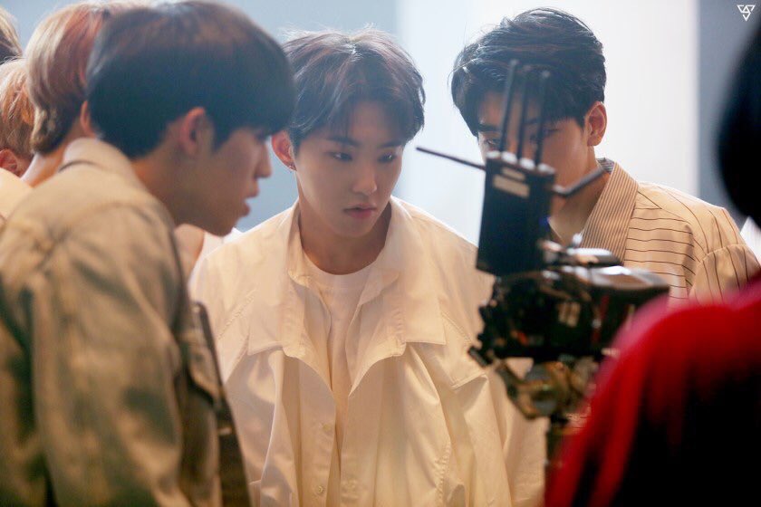 hoshiarchive's tweet photo. 180205 THANKS MV Behind https://t.co/Jlt8ZdBA3B