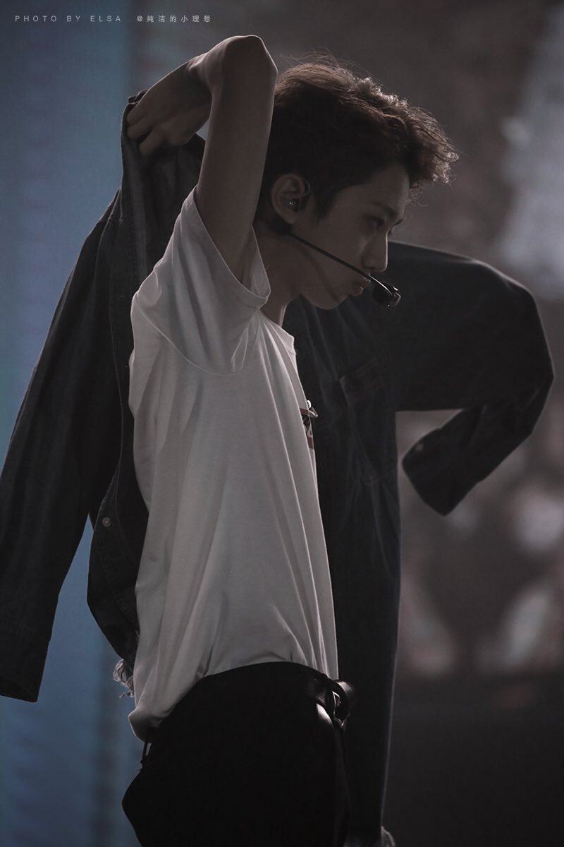 only4KuanLin's tweet photo. Taipei FM 171006
Hi~big boss
#라이관린 #赖冠霖 #Laikuanlin #WANNAONE #LaiGuanlin #賴冠霖 https://t.co/TQYCSfSXv9