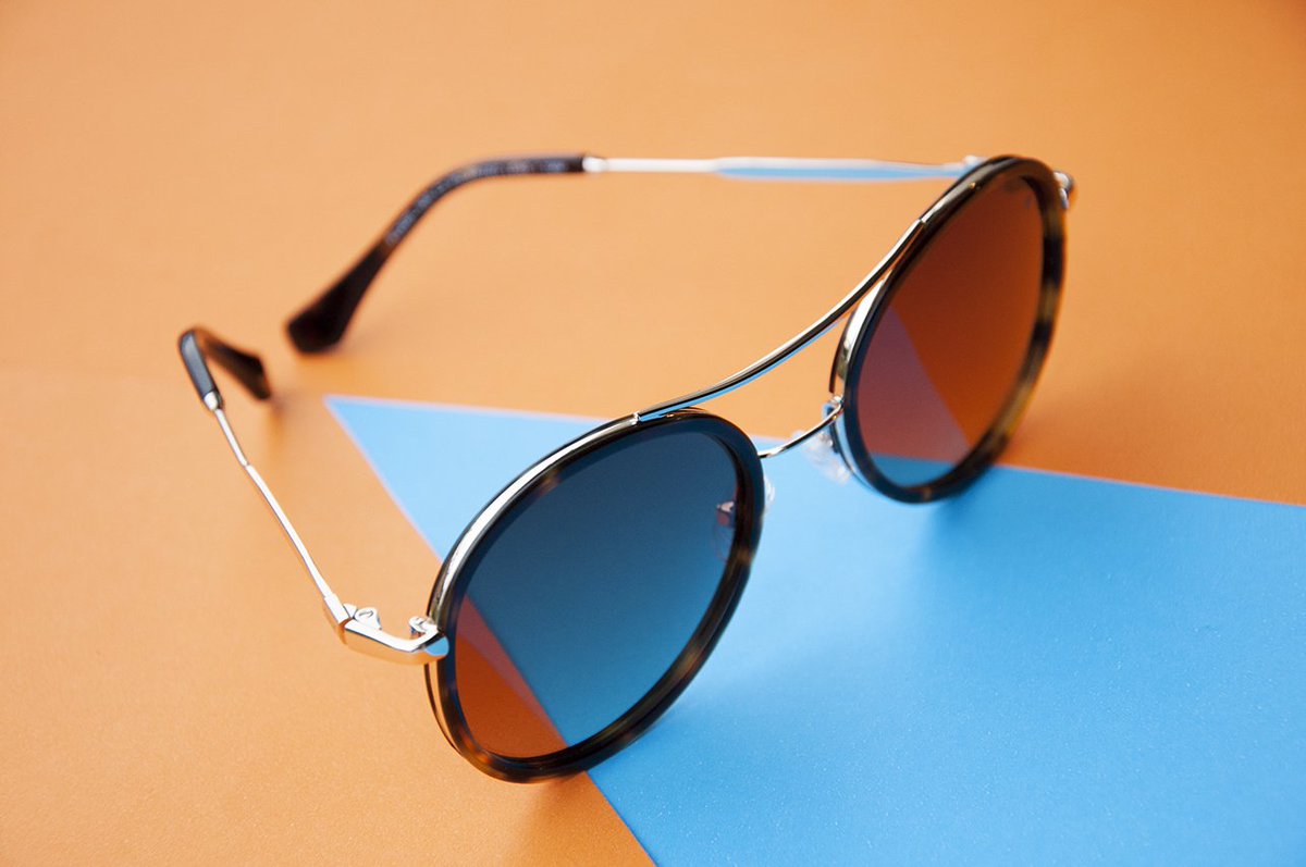 ¡Tu mirada, llena de glamour! 🌸👓
Modelos FL245 NAN y FL251 ELOISE. #Verano
fleur.com.ar #TuFormaDeMirar