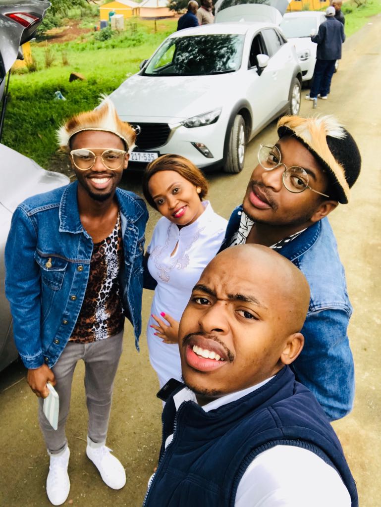 LeoSbusiso's tweet photo. We came through for our brother. #Mkhizes ππ #Membeso https://t.co/gtaRGVf1uK