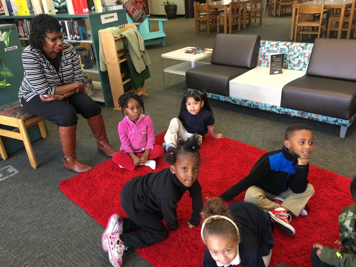 AnneBDLibrarian's tweet photo. Groundhog sees his shadow! Oh, no! Early Childhood visits Punxsutawney Phil in GAT Media Center! https://t.co/HvG41zp5rE