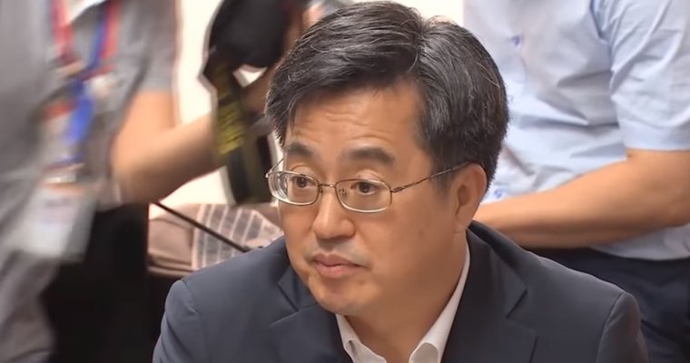 belrium's tweet photo. Blockchain Tech Can ‘Change the World’, Says South Korea’s Finance Minister:
Know More >> https://t.co/RTHxhzNbvo https://t.co/7sEykaFH4e