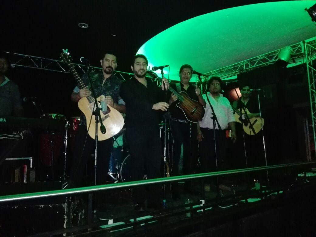 CoplerosJ's tweet photo. FIN DE SEMANA GIRANDO CON NUESTRAS CANCIONES, AMNESIA (SALTA) Y FESTIVAL DEL QUESO Y LA DOMA (PUESTOS EL MARQUES) GRACIAS AL PUBLICO POR RECIBIRNOS EN TODOS LADOS Y BRINDARNOS SU AFECTO. 
JUEVES DE COMADRES Y LUNES 12/02 CON CHANKA CHANKA EN PURMAMARCA UN GRAN ABRAZO PARA TODOS https://t.co/a8pbSIswQO