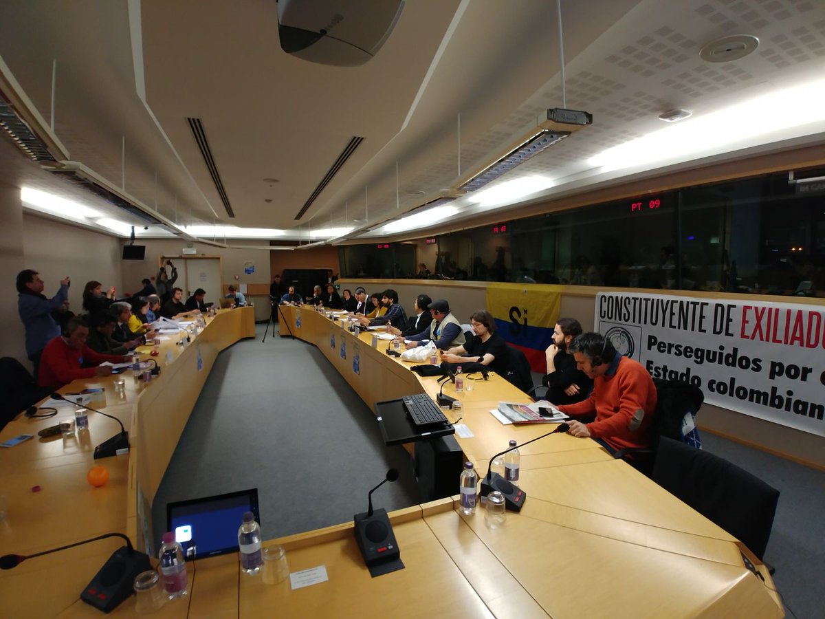 Constituyenteex's tweet photo. #Colombia en el Parlamento Europeo #SomosUnaNacionEnElExilio #AsesinatosSistemáticos @elpce  @Radio_Dignidad @Solid_Colombia  @paradigma_media @PrensaRural @apa_prensa @ElPayanes @tito3599 @cpdhnorte @PrensaRural @Contagioradio1 https://t.co/mRdFyVjXH7