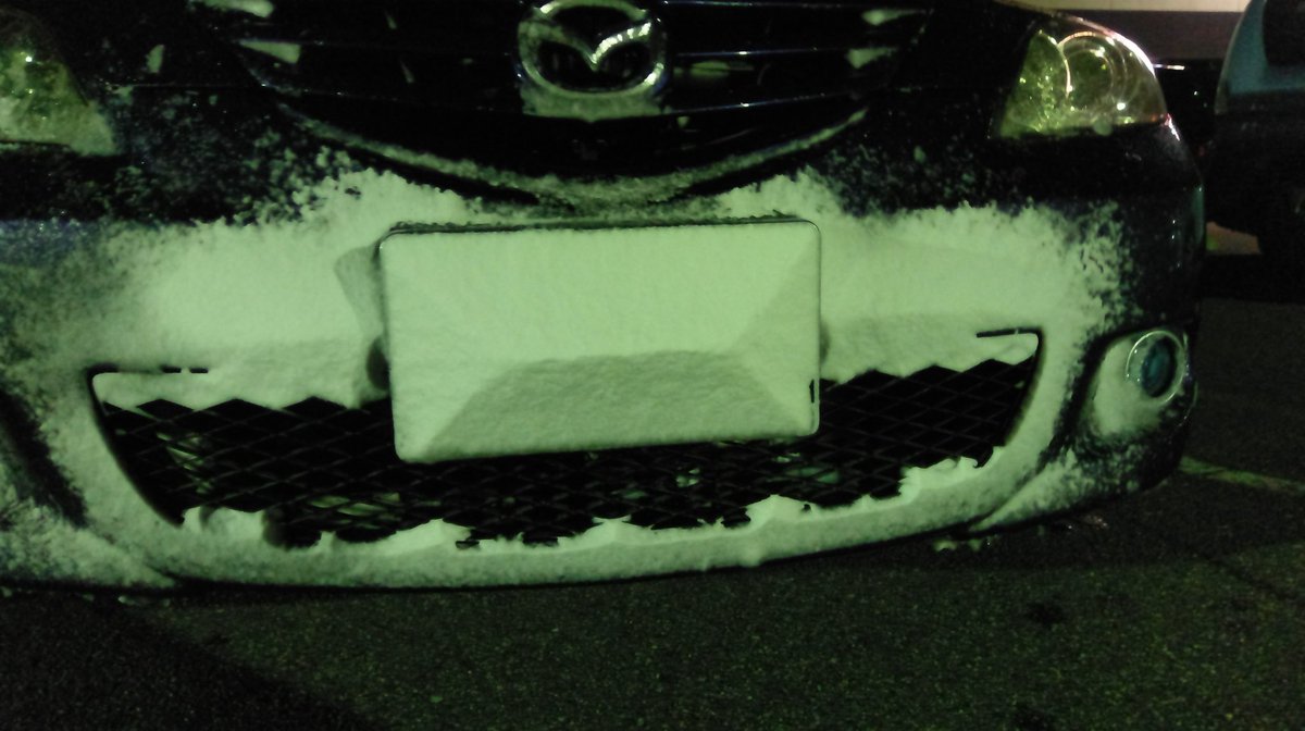 追記 車で雪の日に走ったらナンバープレートがすごいことになっていた 自動車の空力デザインの影響 原因は安息角かも Togetter 追記 車で雪の日に走ったらナンバープレートがすごいことになっていた 自動車の空力デザインの影響 原因は安息角かも Togetter