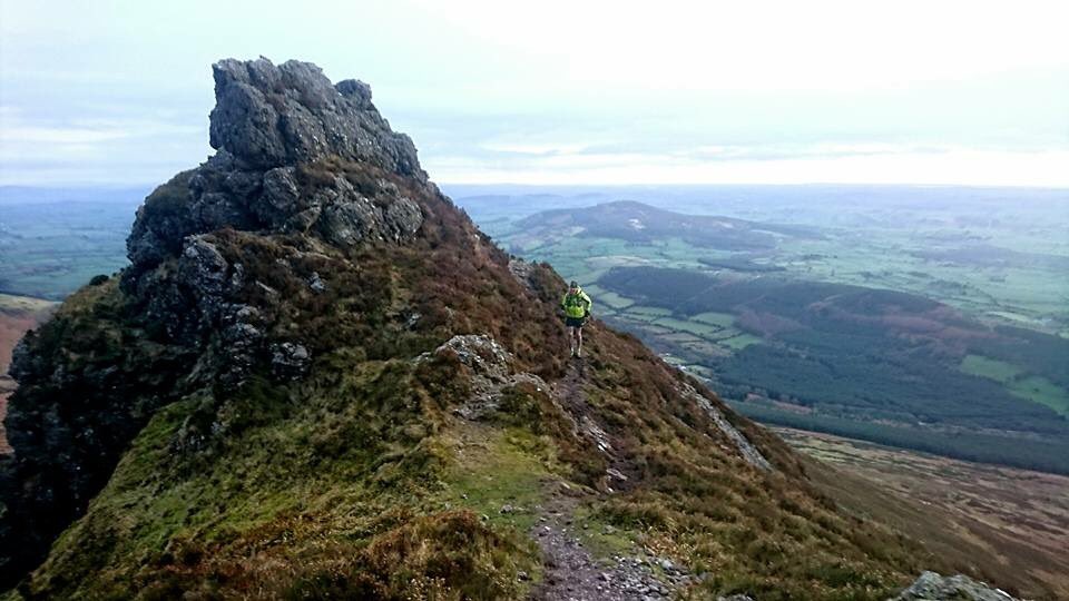 JuJuJay3's tweet photo. #comeragh mountains over the weekend with 6hours running, climbing, scrambling & rolling in snow with 21k & 2000meters if ascent Great fun..
Thanks to @GreatOutdoors76 for all my gear #mountainrunner #snowrunning #ridges #steepmountains https://t.co/ZvOh9pEXJV