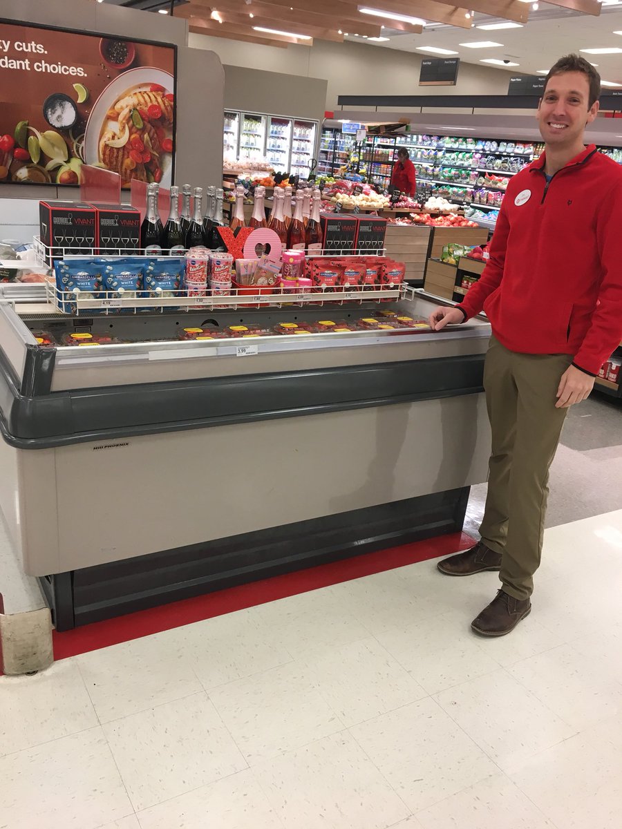 “Will you be mine?” From super bowl to super sweet! We are here to help our guests maximize their potential! Way to go @JoeyCoconate <a href="/adriennelebo/">Adrienne Lebo</a> @ncraynon