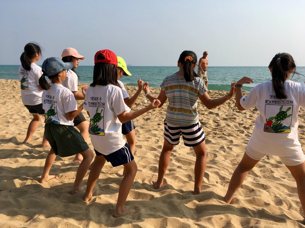 HarrowBKKPrep's tweet photo. A fantastic afternoon of beach games in the sunshine #Expedition  #housegames #turtlegames https://t.co/5Upf7qg5Ts
