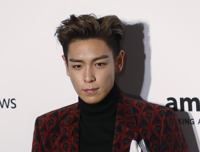 ninginin's tweet photo. Hi 72Hours with me? I'm serious https://t.co/LhBlLN0wgH