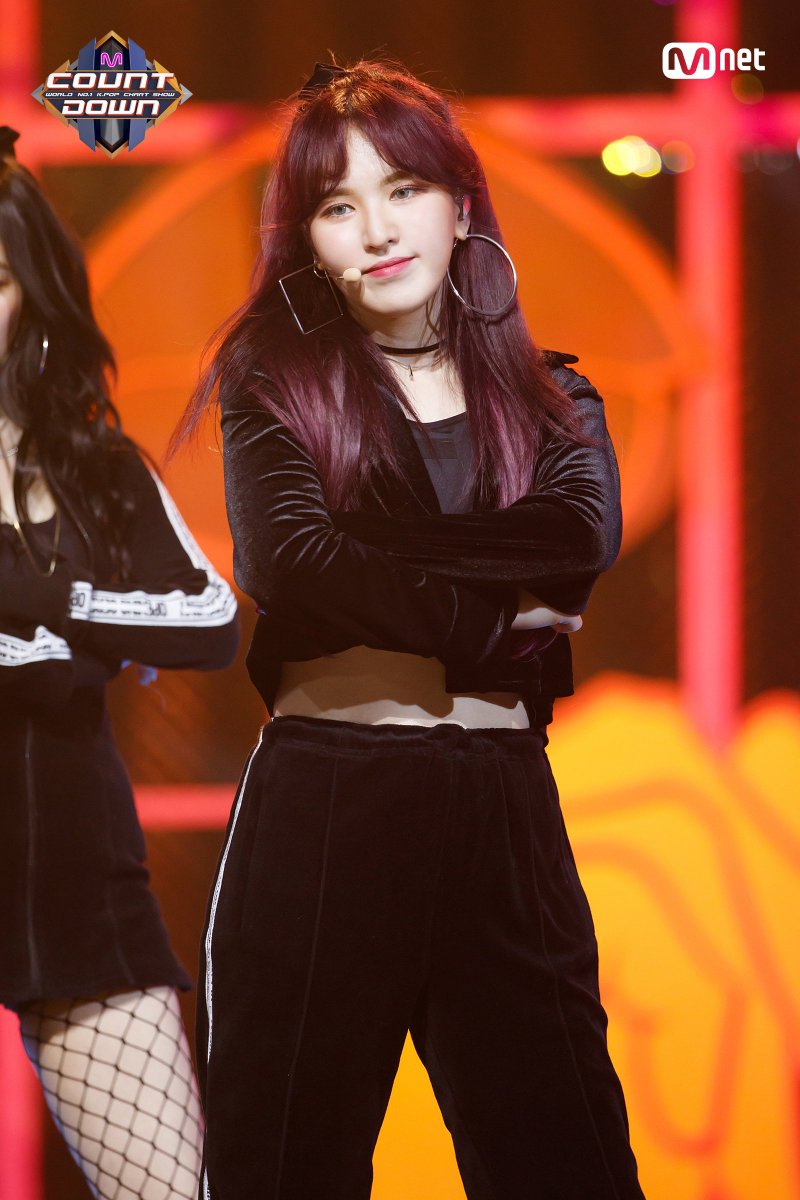 kpoppingcom's tweet photo. 180201 #Wendy at M Countdown

#RedVelvet #BadBoy https://t.co/UNIOaerH4j