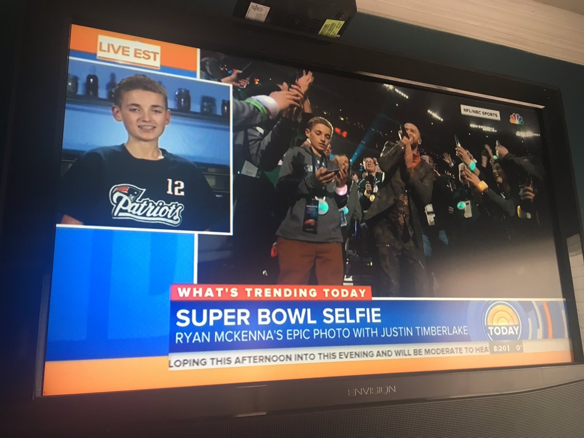 JanetDominguez's tweet photo. #RyanMckenna nooooow you are my idol!!! Wearing your Pats #12 jersey #proudfan https://t.co/7upoSZkxKG