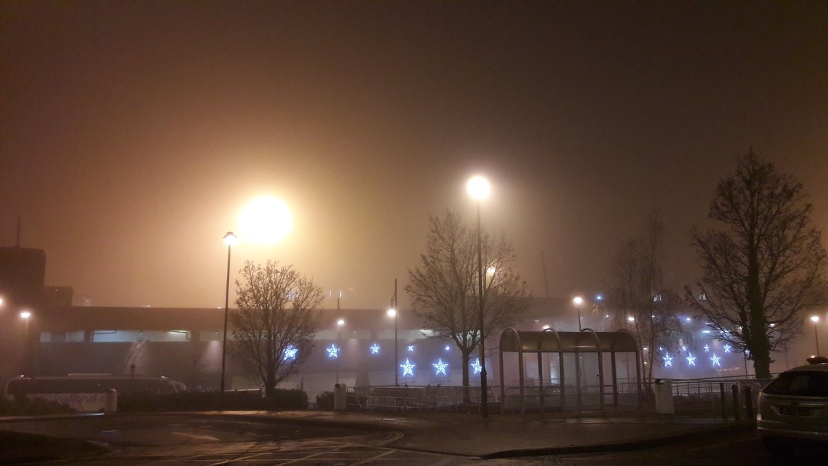 kyw22's tweet photo. @BasGazette @SimonBound From Basingstoke train station looking over to The Mall in one cold and misty morning. https://t.co/xjKgOzYeWi