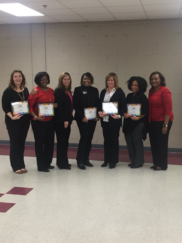 KosyHighSchool's tweet photo. Kosciusko School District and KHS would like to recognize our counselors for National School Counselors Week and give a HUGE Thank You to each of you for the job you do!! https://t.co/Wl8VeVx6dH