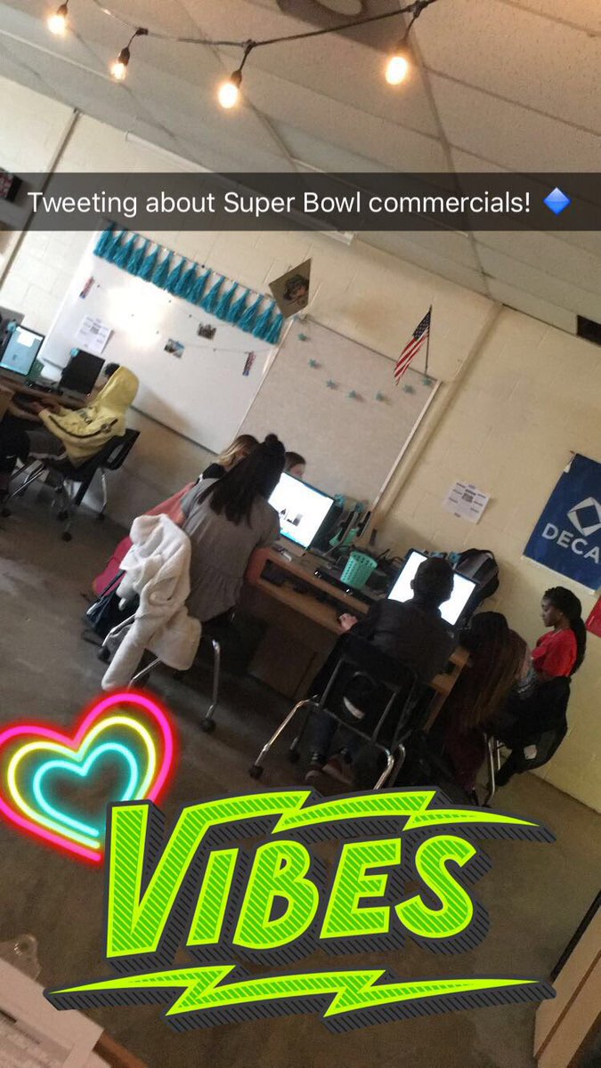 Pitt_DECA's tweet photo. Having fun in class today! #SBDECA #PittDECA https://t.co/TBhPJvKwAG