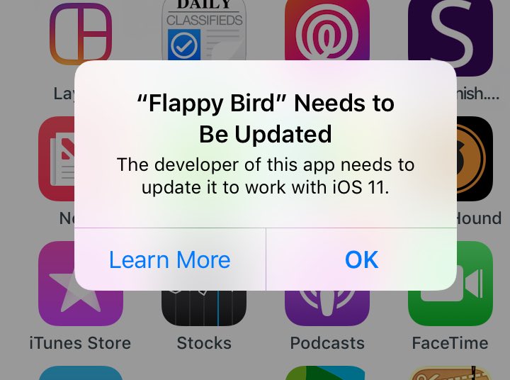 atewonsicks's tweet photo. #SadDay Flappy Bird no longer works on iOS 11.  #WelcomeBackToTwitter https://t.co/ANKoG83rgk