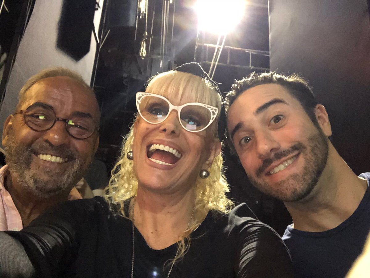 valerialynch's tweet photo. Primer ensayo!!! Elenco de lujo para #SunsetBoulevard #muydivertidos @RodolfoValss @MarianoChiesa https://t.co/HniDfGHq8o