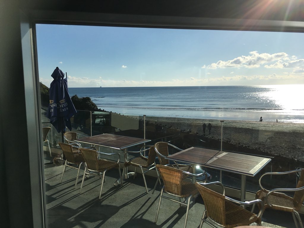 sashtafin's tweet photo. Beautiful day in Cornwall #WavesBar https://t.co/W5URniJfbR