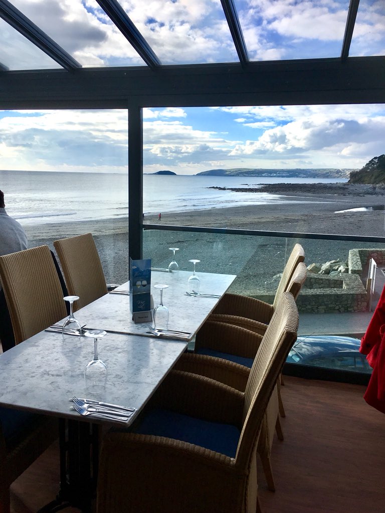 sashtafin's tweet photo. Beautiful day in Cornwall #WavesBar https://t.co/W5URniJfbR