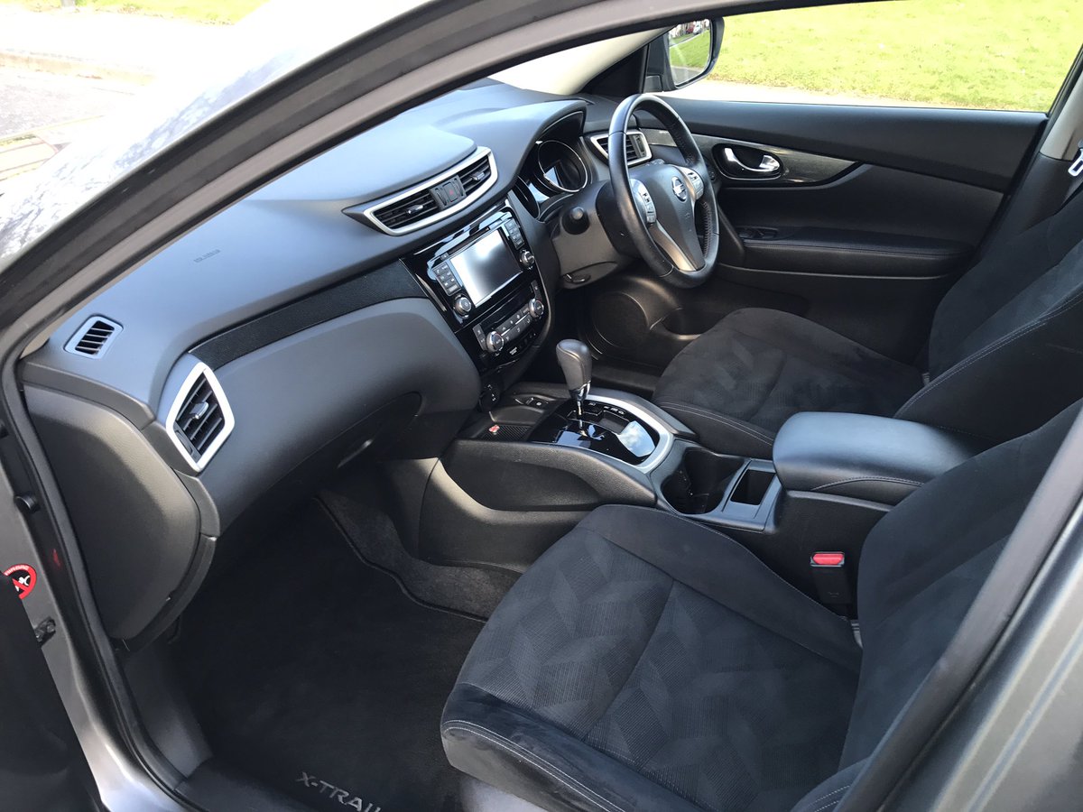 MotorSplash_'s tweet image. Happy Monday everyone! Nissan in today for a mini valet #Nissan #Innsworth #Gloucestershire #Valeting