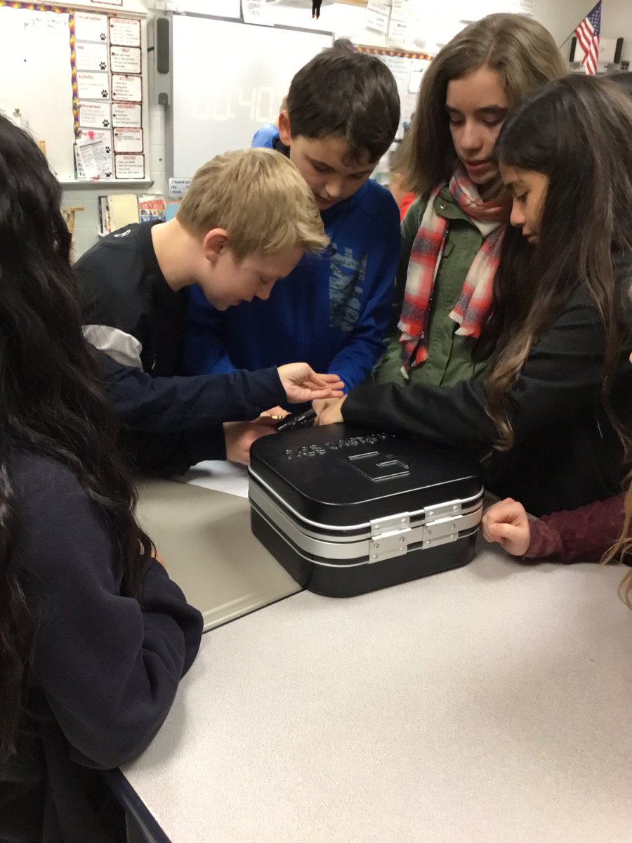 STEM220's tweet photo. Can these 5th graders save Agent Stone? #bsd220 #problemsolvingisfun @breakoutEDU @McgannMr @CountrysideD220 https://t.co/5AXlix5c3U