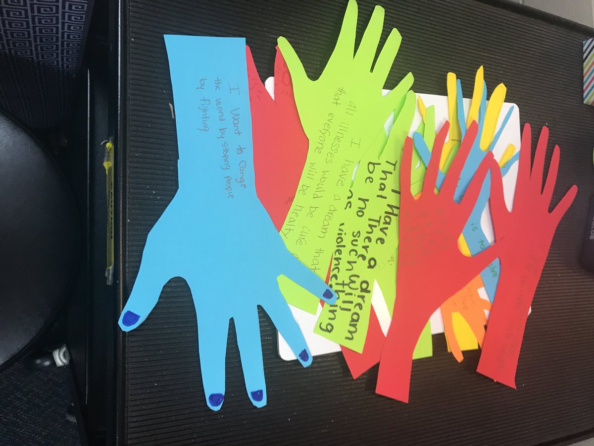 Steph_E_Scott's tweet photo. #heskindminds #KMChallengeFeb https://t.co/yzgMb85geR