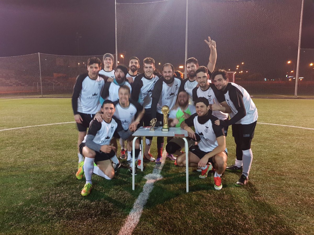 taxismarmenor's tweet photo. Enhorabuena al equipo @1989CF por la conquista del torneo apertura 2017-2018 de @mfl_sp Orgullosos de vuestro esfuerzo. https://t.co/UoMIT0pqe1